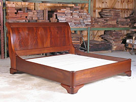 SLEIGH BED